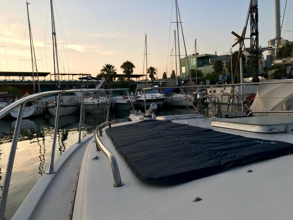 Yacht Experience Barcelona Sant Adria de Besos Exterior foto